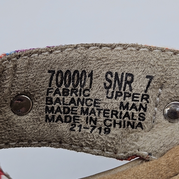 Minnetonka between the toe thong sandals size 7 - Picture 7 of 12